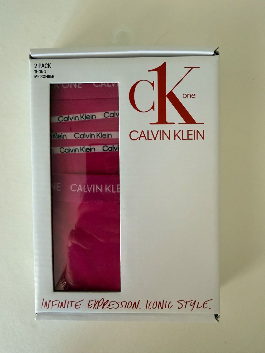 Calvin Klein Altra biancheria intima: CALVIN KLEIN, String Microfibre, Grösse L, 2 Stück in Pink – Nuovo e nell'imballaggio originale da Rudolfstetten venduto da gst_g7xl