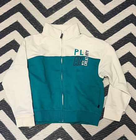 Pulli Gr. 116 NEU