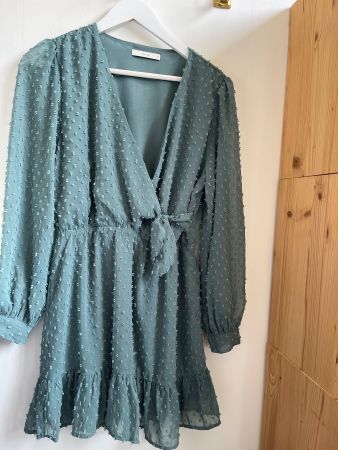 Herbstliches Kleid mit Punkten