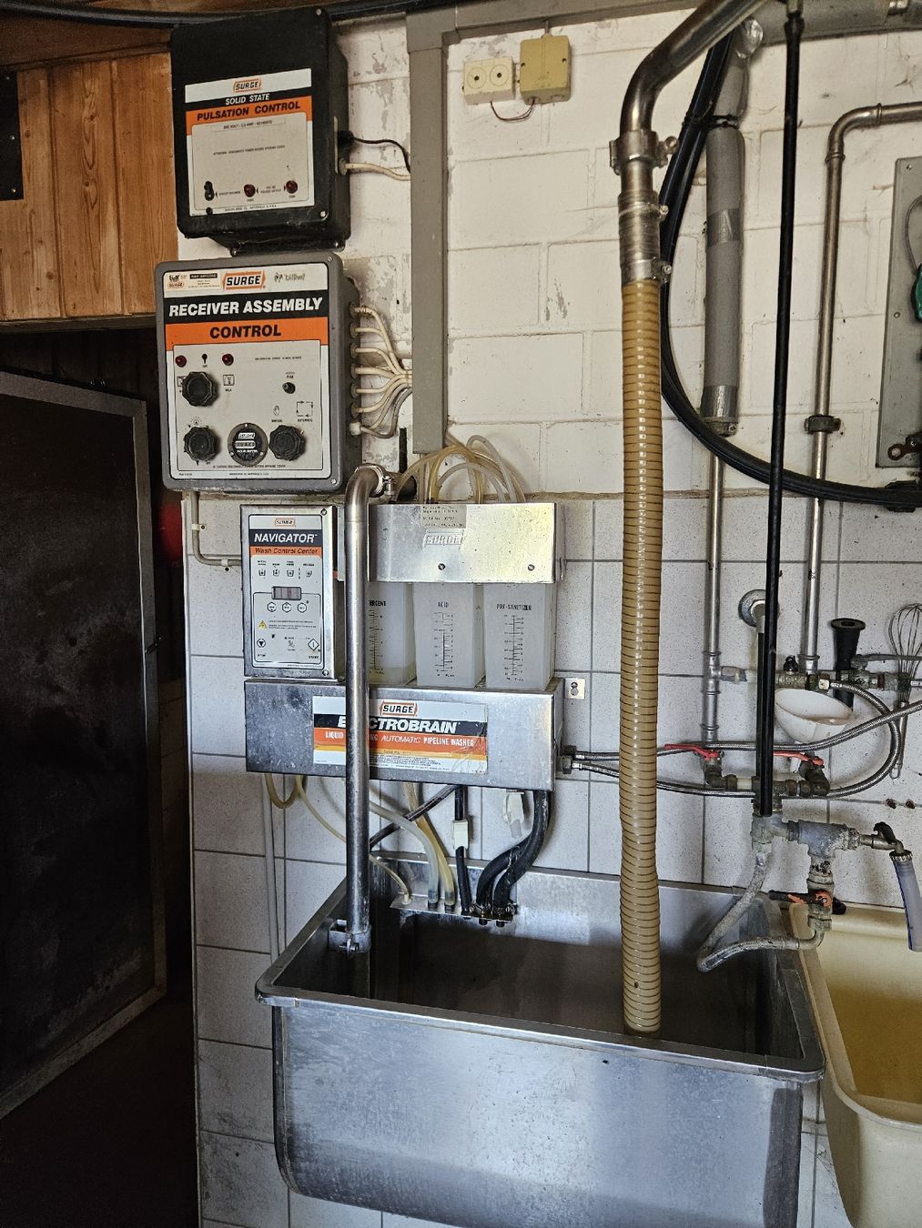 Toutes les machines: Melkstand 5er Sidbyside – D'occasion à Saland par JohnDeer02 1