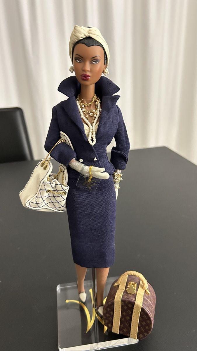 Poupées: Barbie / Jason Wu / Adele – D'occasion à Thalwil par Centrone 1