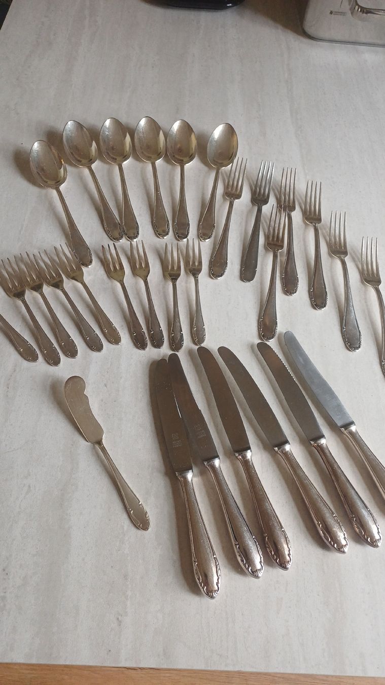 Set di posate: Schönes  Silberbesteck  – Usato da Flawil venduto da Naphtali