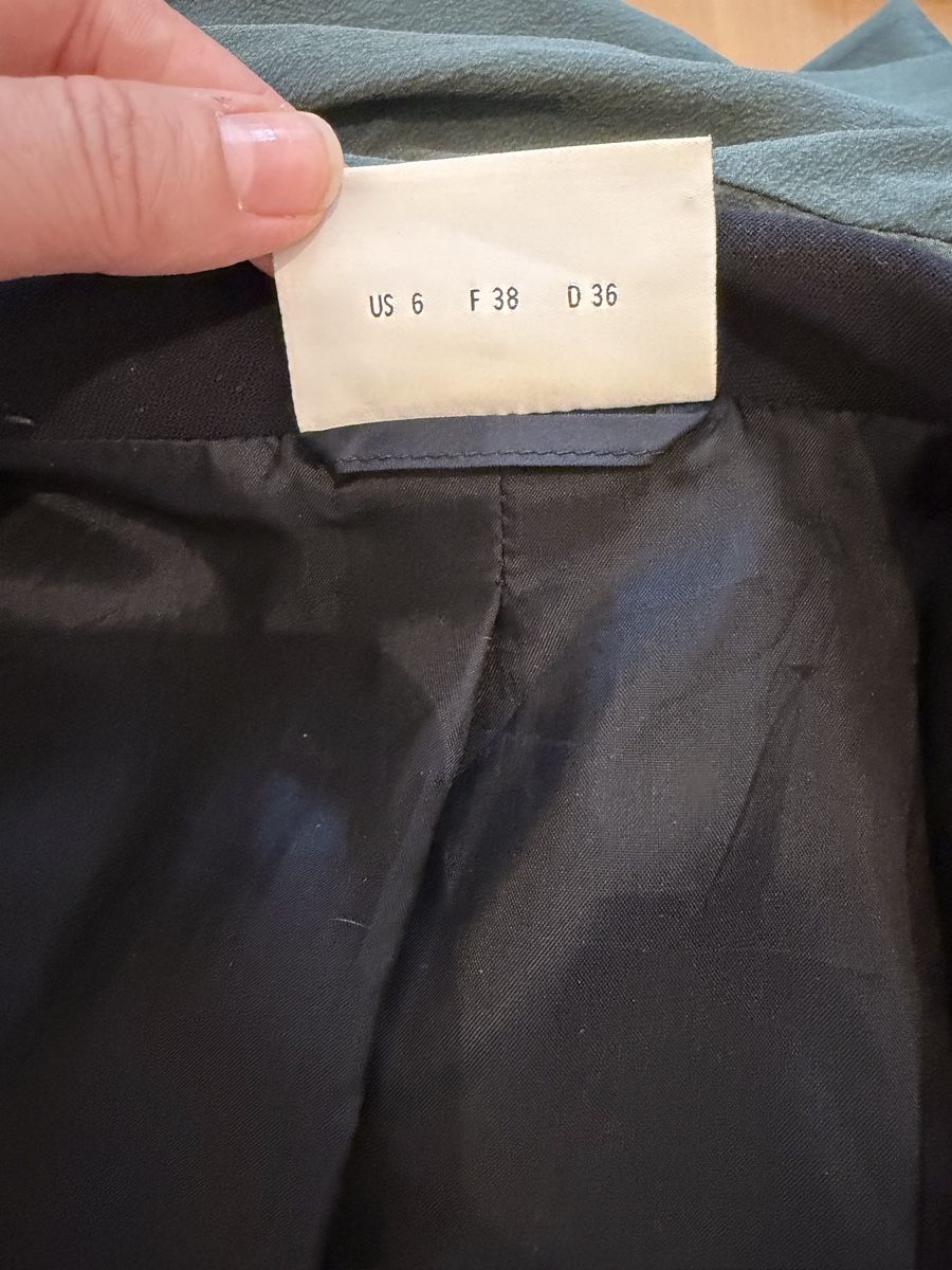 Akris Giacche: Dunkelblauer Akris Punto Blazer – Nuovo (secondo la descrizione) da Zürich venduto da sher_locked 5