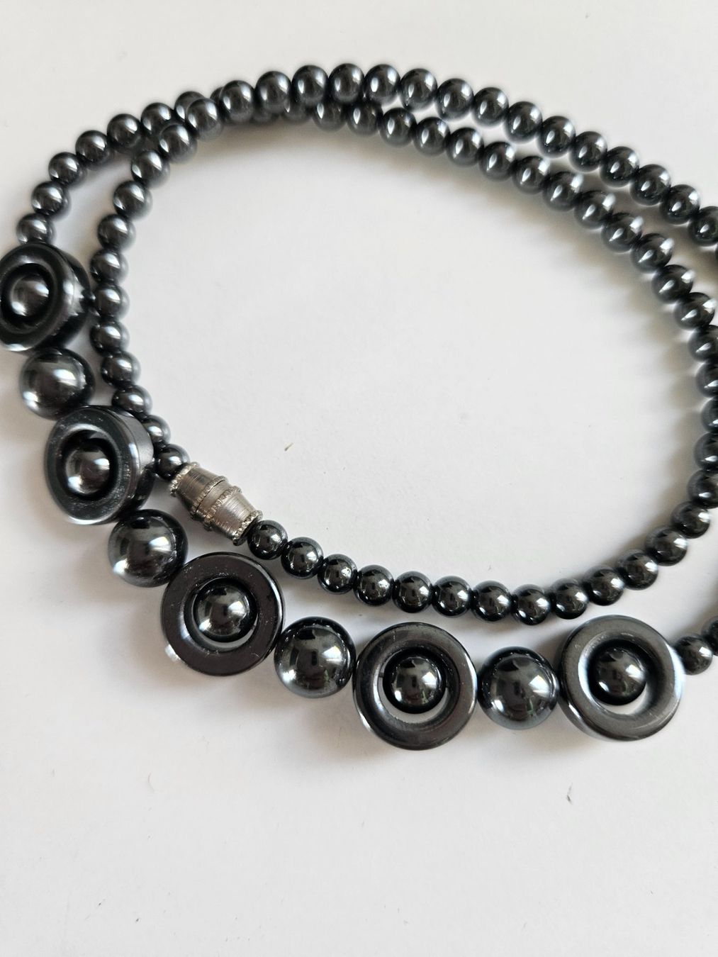 Catenine: Elegante Hämatit kette, – Usato da Urdorf venduto da Colina