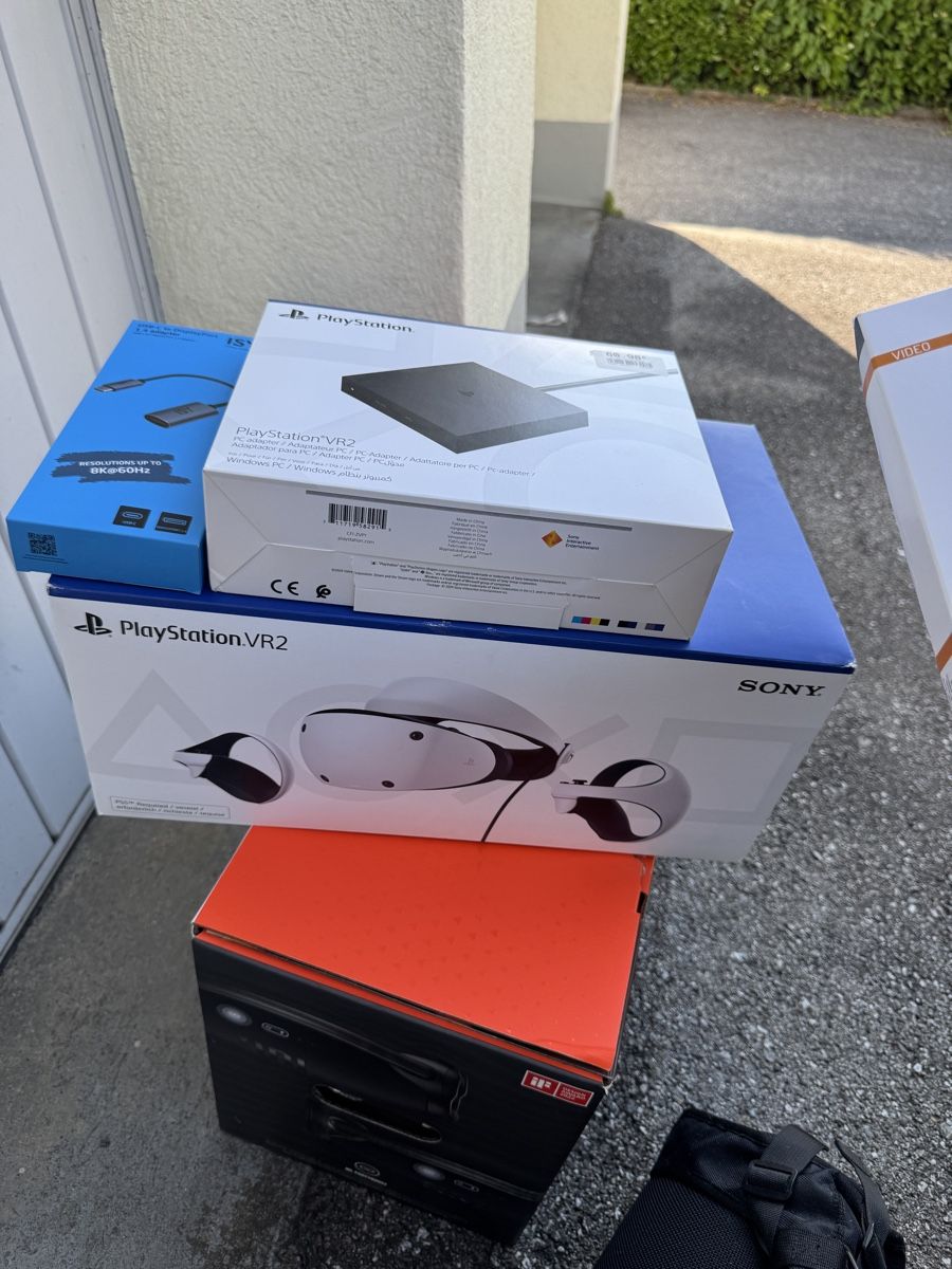 Sony Console: PlayStation VR2 Set Completo + PC Adapter & Cavi DP 1.4 – Nuovo (secondo la descrizione) da Mendrisio venduto da Luciano00