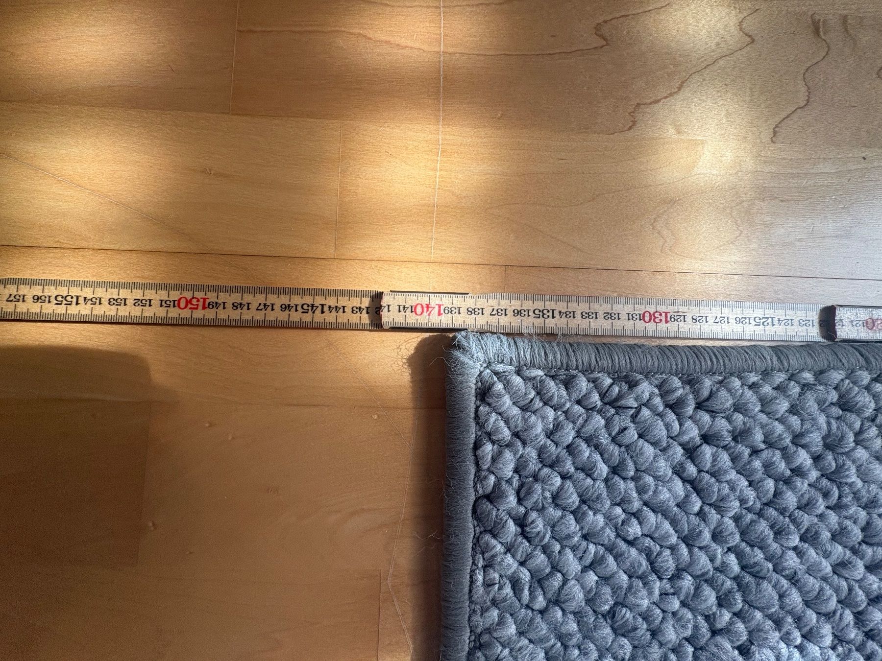 Tappeti: Handgewebter Wollteppich grau 140x200 – Usato da Egolzwil venduto da Patrizia.Baumann 3