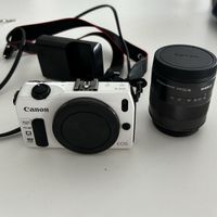 Appareil photo Canon EOS M blanc objectif 18-55mm