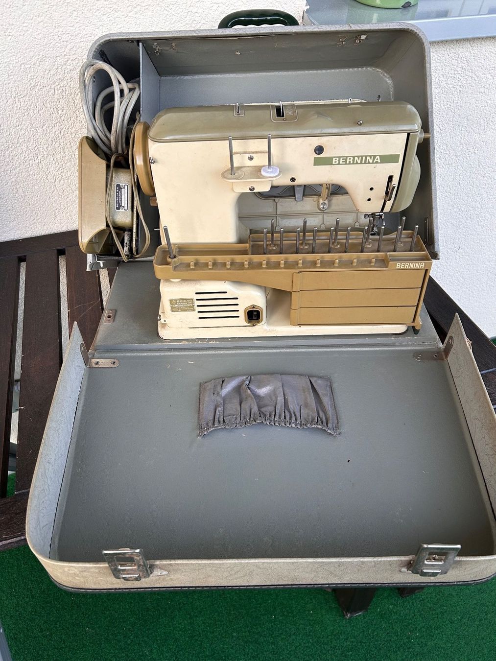 Bernina Macchine da cucire: Bernina Record Typ 530-1 – Usato da Aristau venduto da WalterM06