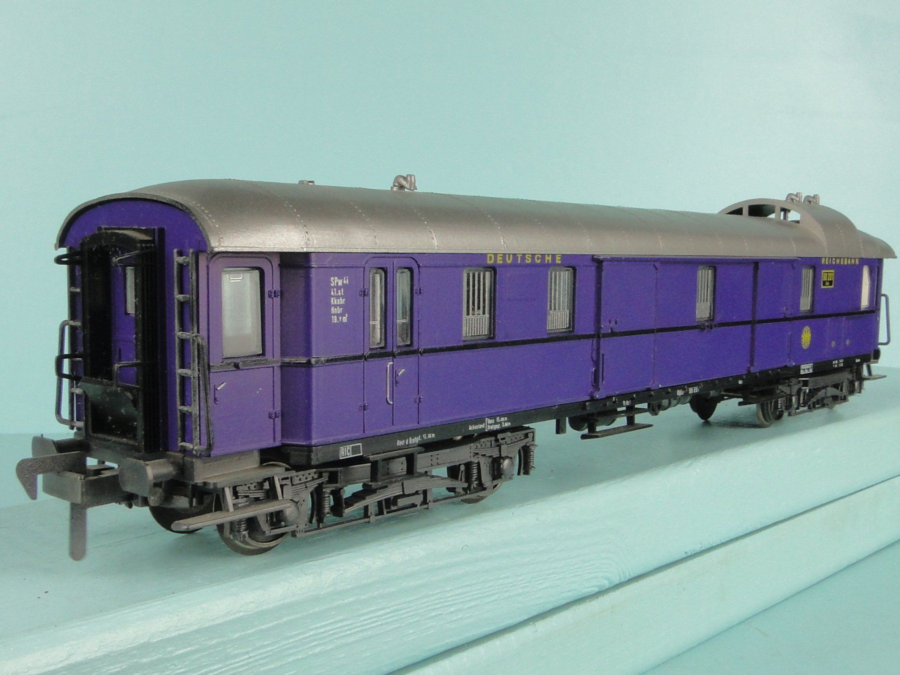 Liliput Modelleisenbahnen: Liliput/Fleischmann 821 Rheingold Gepäckwagen – Gebraucht aus Bülach von cann11 1