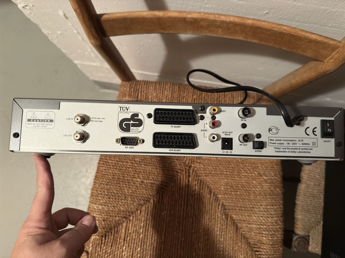 Humax Receiver: Humax Digital Receiver IRCI-5400Z – Gebraucht aus Dübendorf von Logi5 4