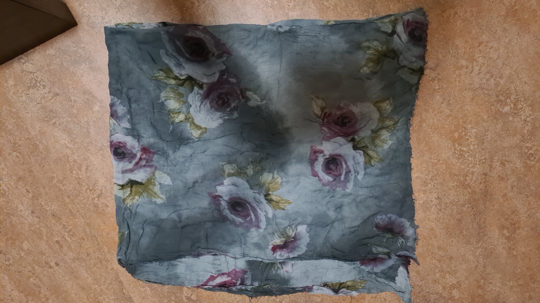 Foulard & Sciarpe: Schal – Usato da Trimbach venduto da Meily2 1