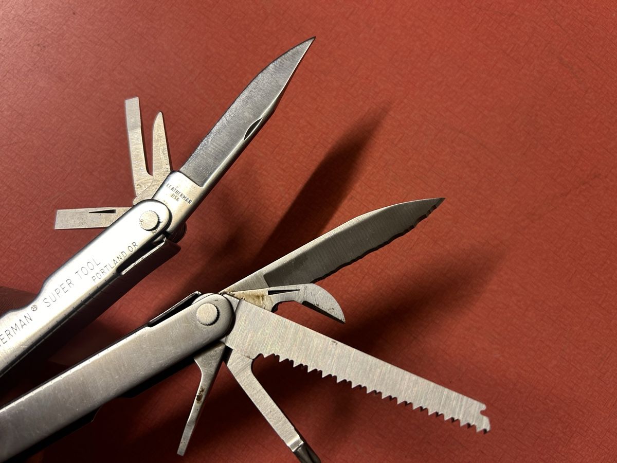 Leatherman Tutti gli attrezzi: Leatherman Super Tool Multi-tool gebraucht mit Etui – Usato da Lanzenhäusern venduto da vic63 1