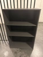 Bücherregal