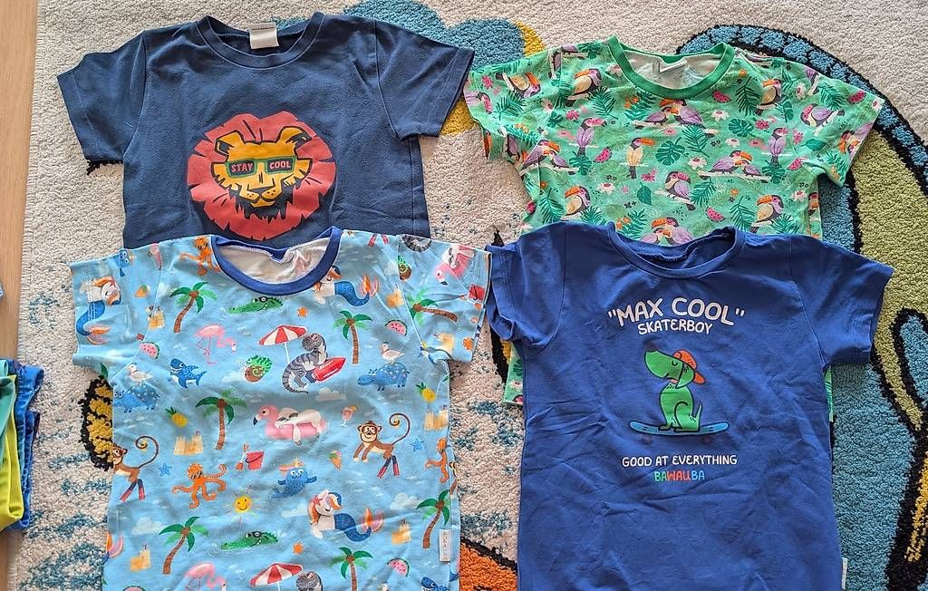 Camicie, T-shirt & Polo: 4 Babauba T-shirt, Gr. 104-110  – Usato da Gwatt (Thun) venduto da Kata1978
