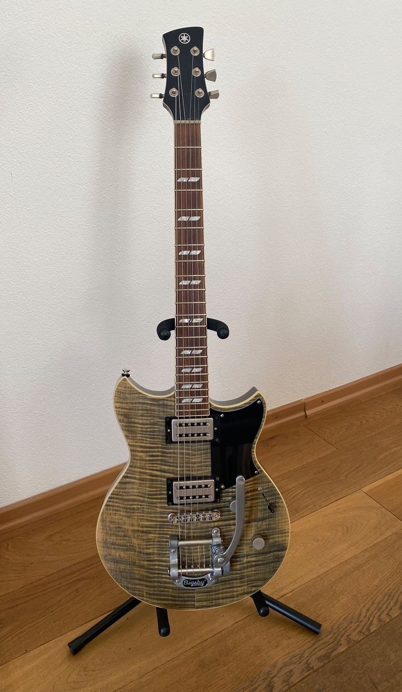 Yamaha Strumenti musicali: Yamaha Revstar RS720B Bigsby Ash Grey – Usato da Balsthal venduto da luna1519