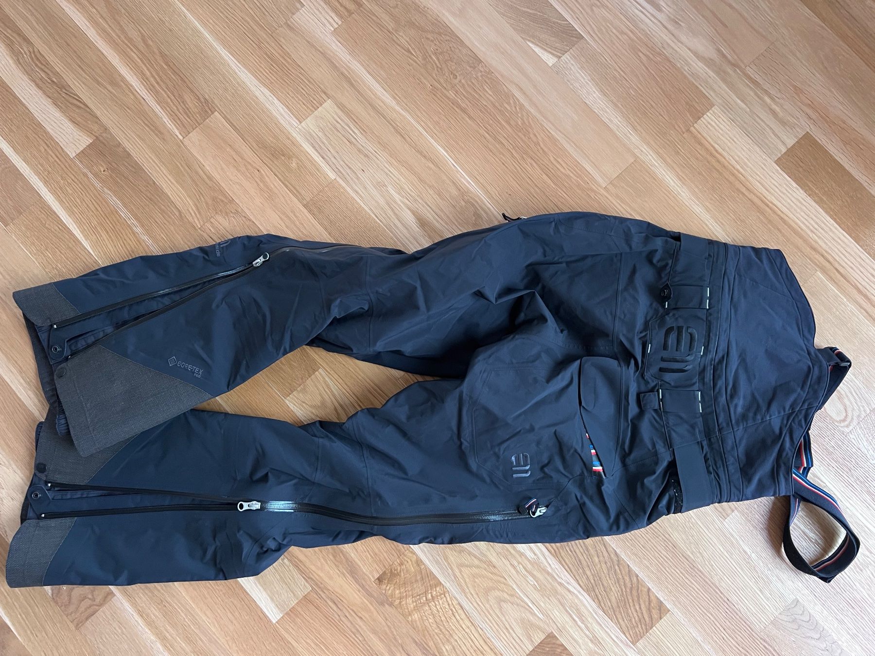 Elevenate Pantaloni: Ski shell pants State of Elevenate – Usato da Zürich venduto da kasia.kosieradzka 3