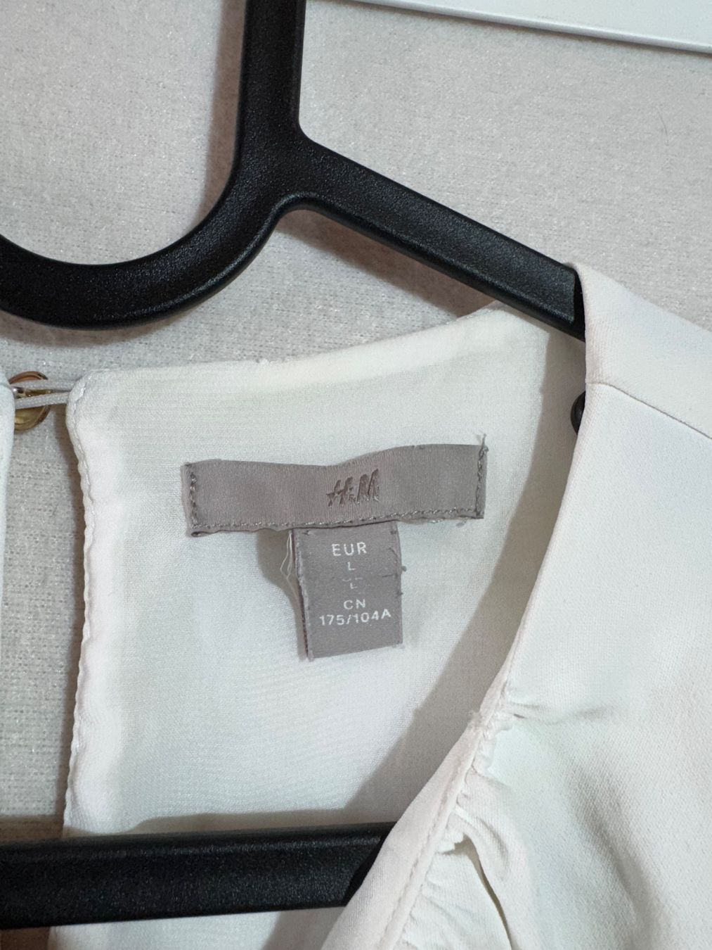 H&M Camicette: Weisse Bluse von H&M Gr. L – Usato da Grosswangen venduto da SALE_SALE_SALE 2