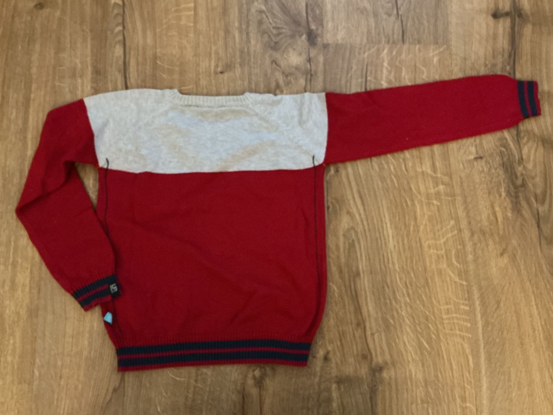 Maglioni & Felpe: Baby Sweater 98cm 3Yrs – Usato da Brugg AG venduto da Magna3 3