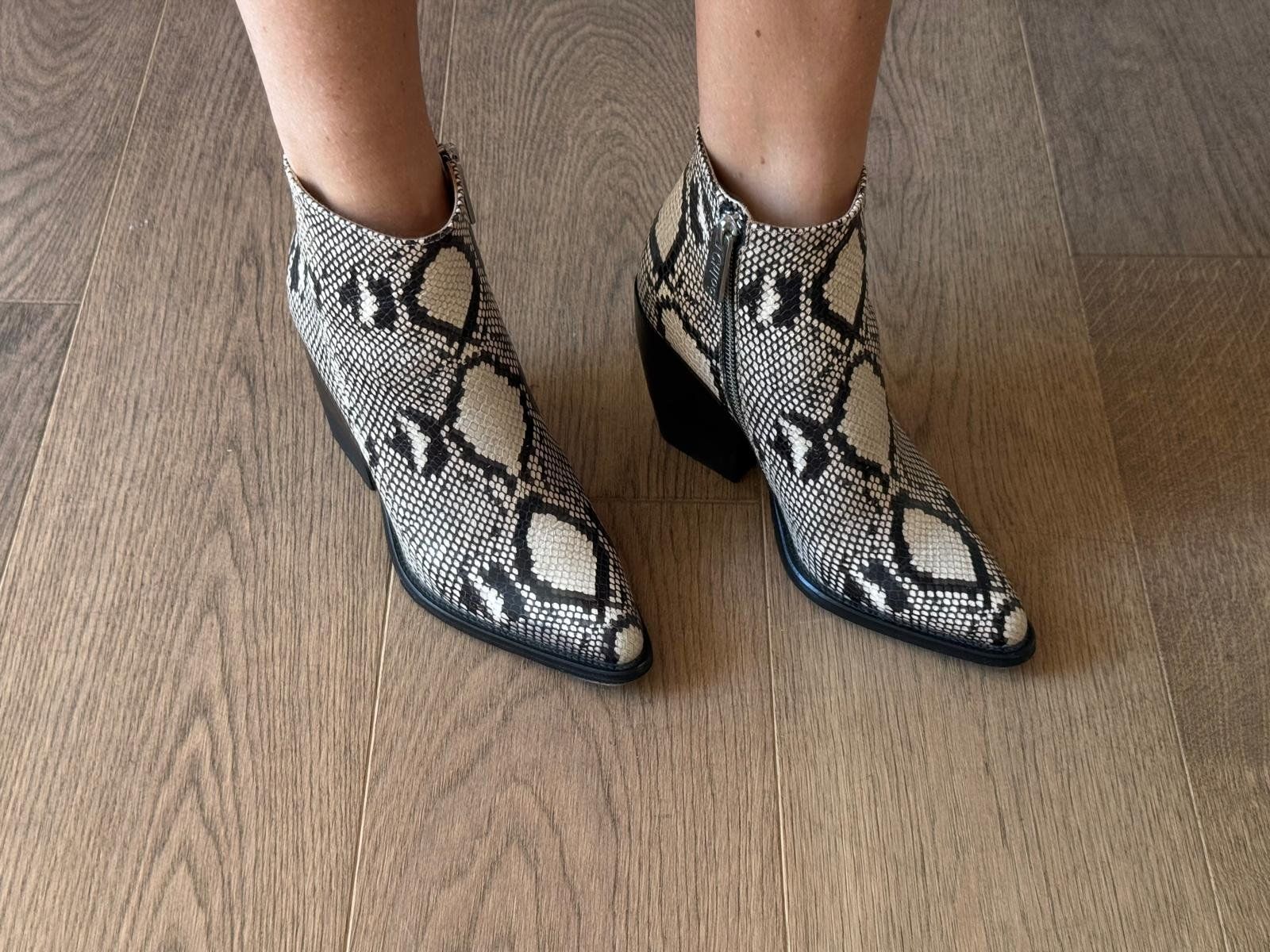Chloé Scarpe da donna: Chloé Stiefeletten, Echtleder, Gr. 38 – Usato da Oberarth venduto da SSS.