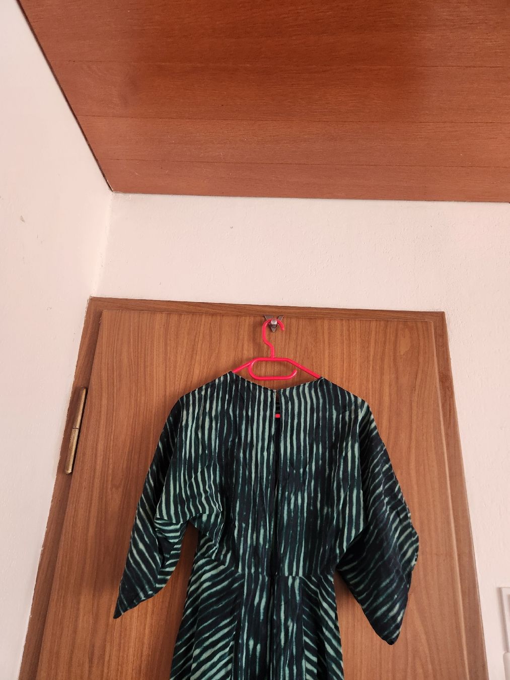 Vestiti: Robe soie imprimée rayures  vertes XS – Usato da Niedergösgen venduto da Eva2410 2