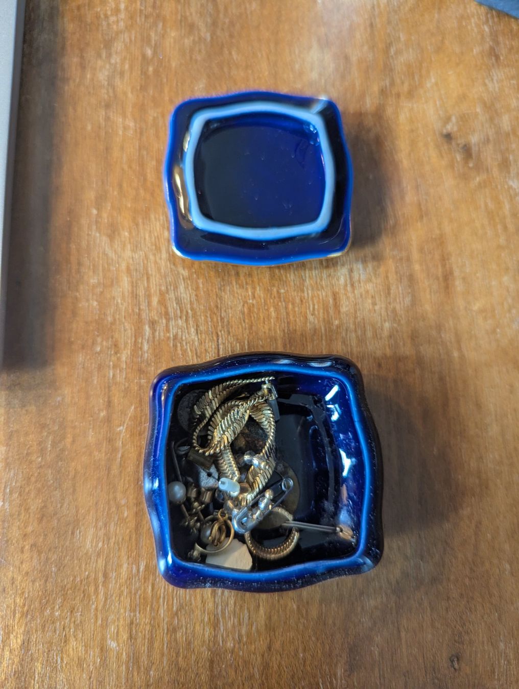 Barattoli: Alte blaue Limoges-Dose – Usato da Zürich venduto da luc_6kzk 2