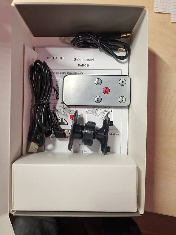 Adapter: DAB Adapter mit FM Transmitter – Neu und originalverpackt aus Muttenz von Hojo 1