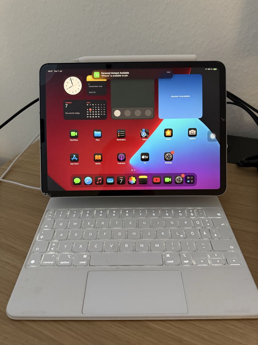 Apple Tablet PC: iPad Pro 11 gen 3 M1 Magic Keyboard Pencil  – Gebraucht aus Rotkreuz von lew_tjr9