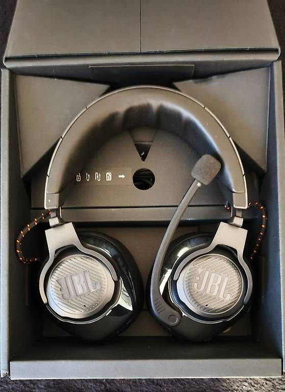 Cuffie: JBL Quantum 810 Wireless Gaming Headset - Neuwertig! – Usato da Schwarzenegg venduto da krottis1983 1
