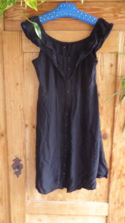 Schwarzes Sommer Kleid Gr M /L Chicoree mit Knopf Reihe