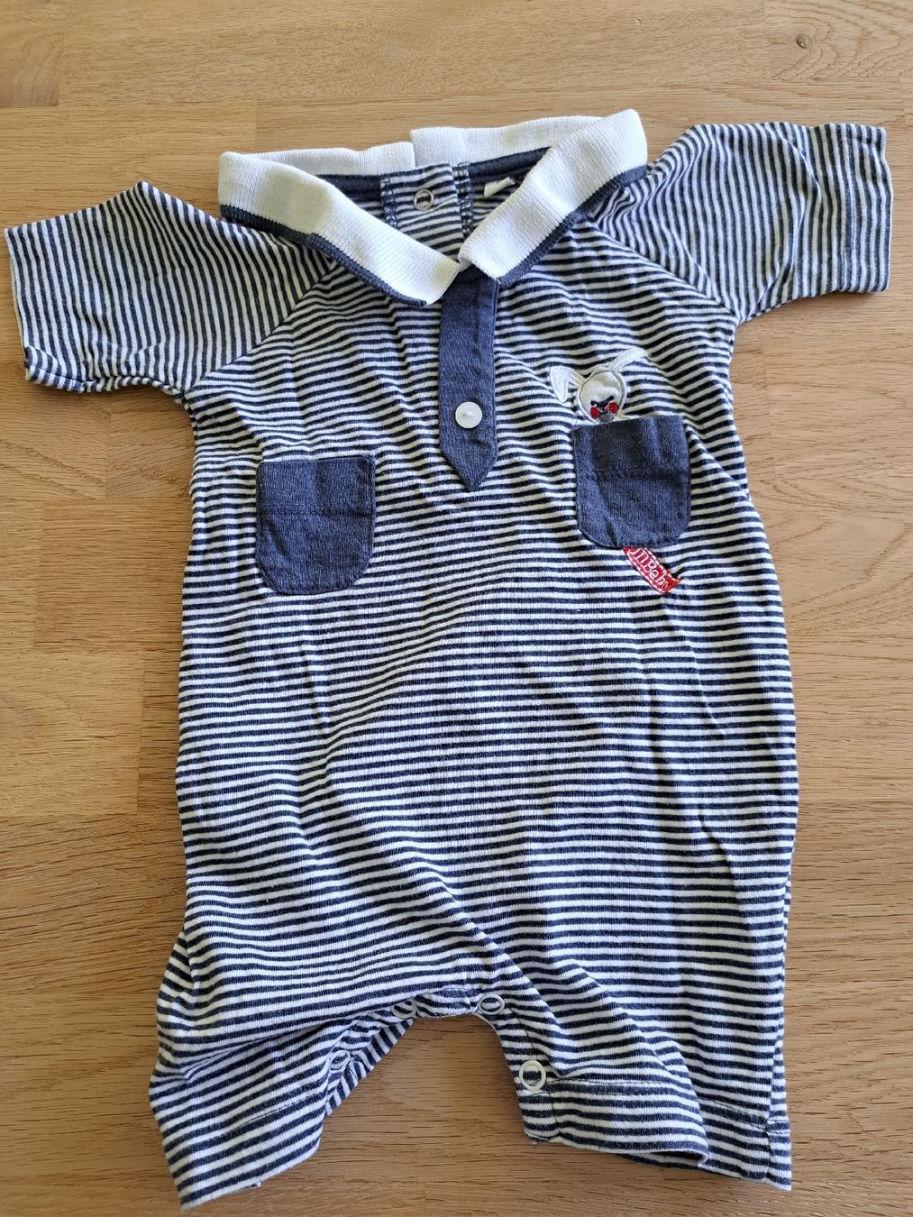 Lotti & Set di vestiti: Sommer-Set, Grösse 62/68 Pyjama oder Strampler – Usato da Bergdietikon venduto da Staphylococcus 2