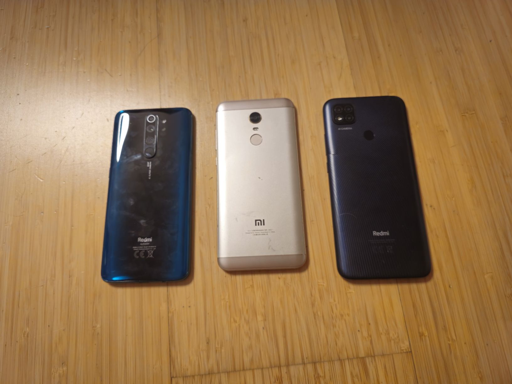 Telefoni: 45 Telefone Kein Einzel verkauf – Usato da Ehrikon venduto da noa_vyp5 6