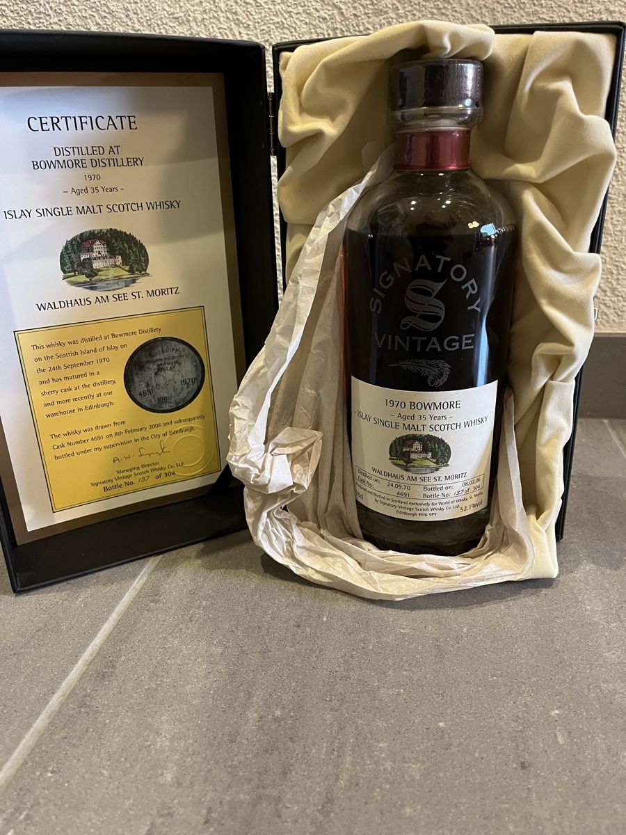 Bowmore Bevande alcoliche: Signatory Vintage BOWMORE 1970 – Nuovo e nell'imballaggio originale da Neerach venduto da fuz_8d7l 4