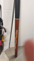 Didgeridoo aus Holz handbemalt mit Schlangenmotiv