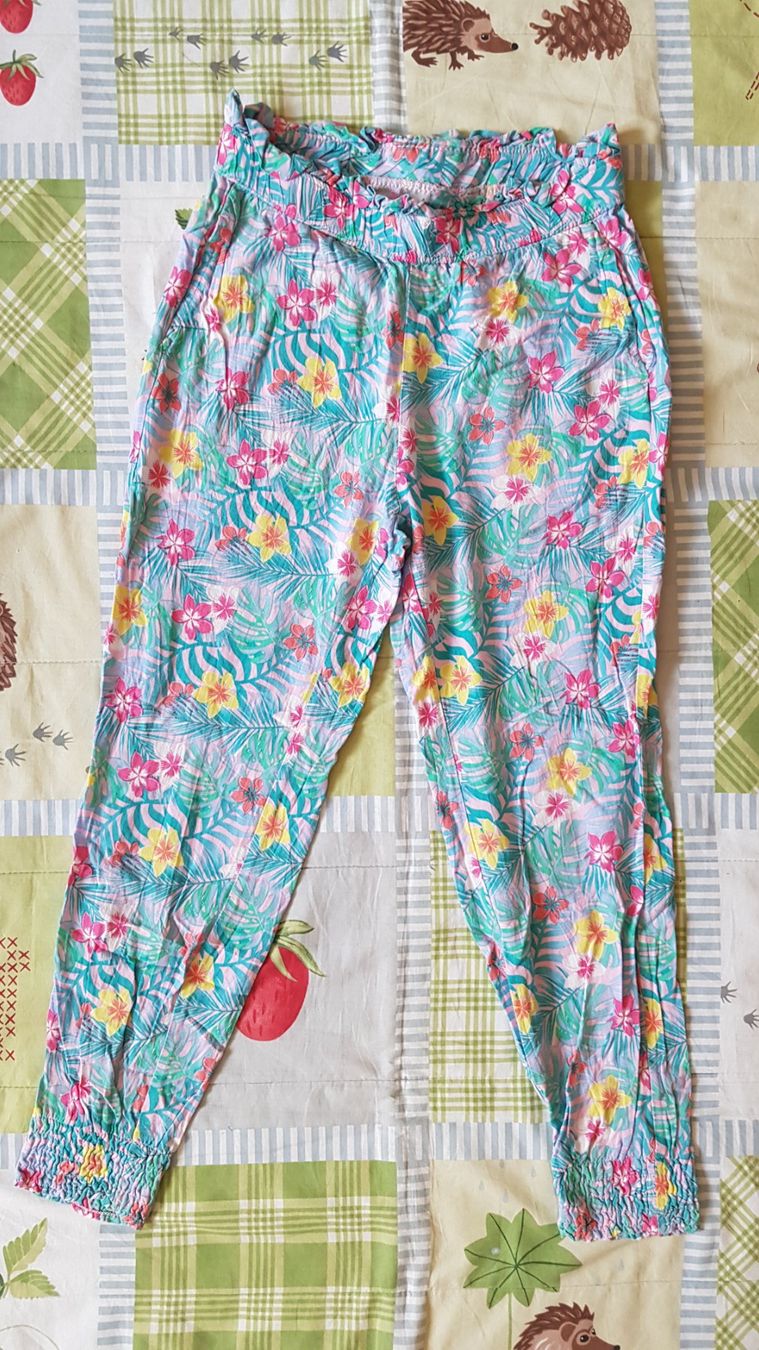 Pantaloni: Sommerhose Gr.134 – Usato da Luzern venduto da silvermoon12