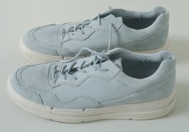 Neuwertige, hellblaue Leder-Sneaker/Schnürschuh von ecco