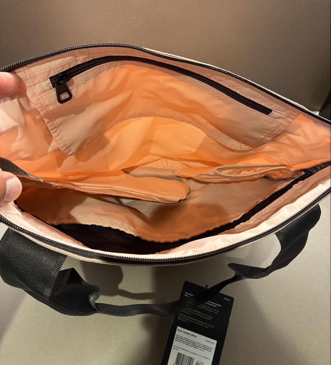 Nike Taschen für Damen: NIKE RADIATE 20L Trainingstasche NEU! – Neu und originalverpackt aus Dietlikon von koala-73 2
