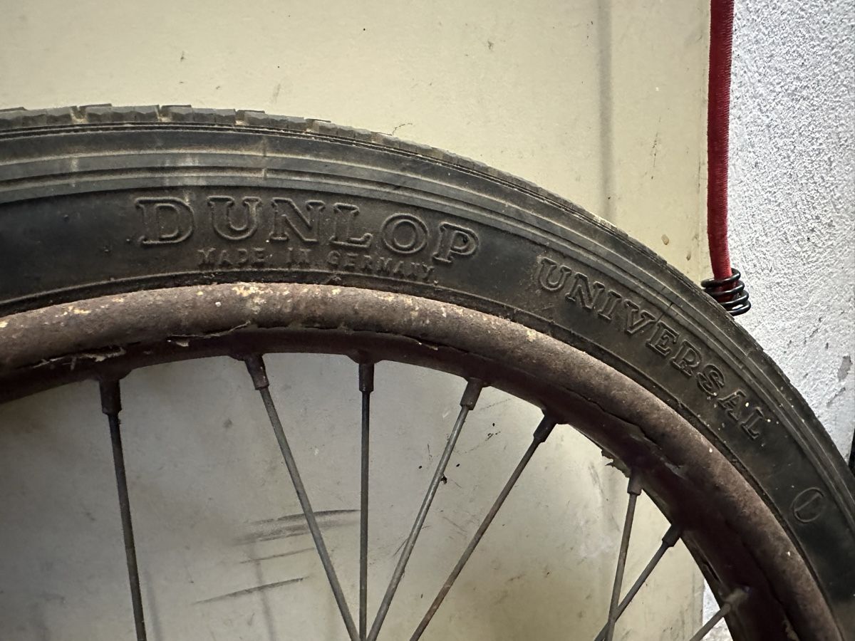 Alle Motorradersatzteile: Roue avant moto ancienne / Vorderrad oldtimer 19 motobecane? – Gebraucht aus Courtételle von claude41 4