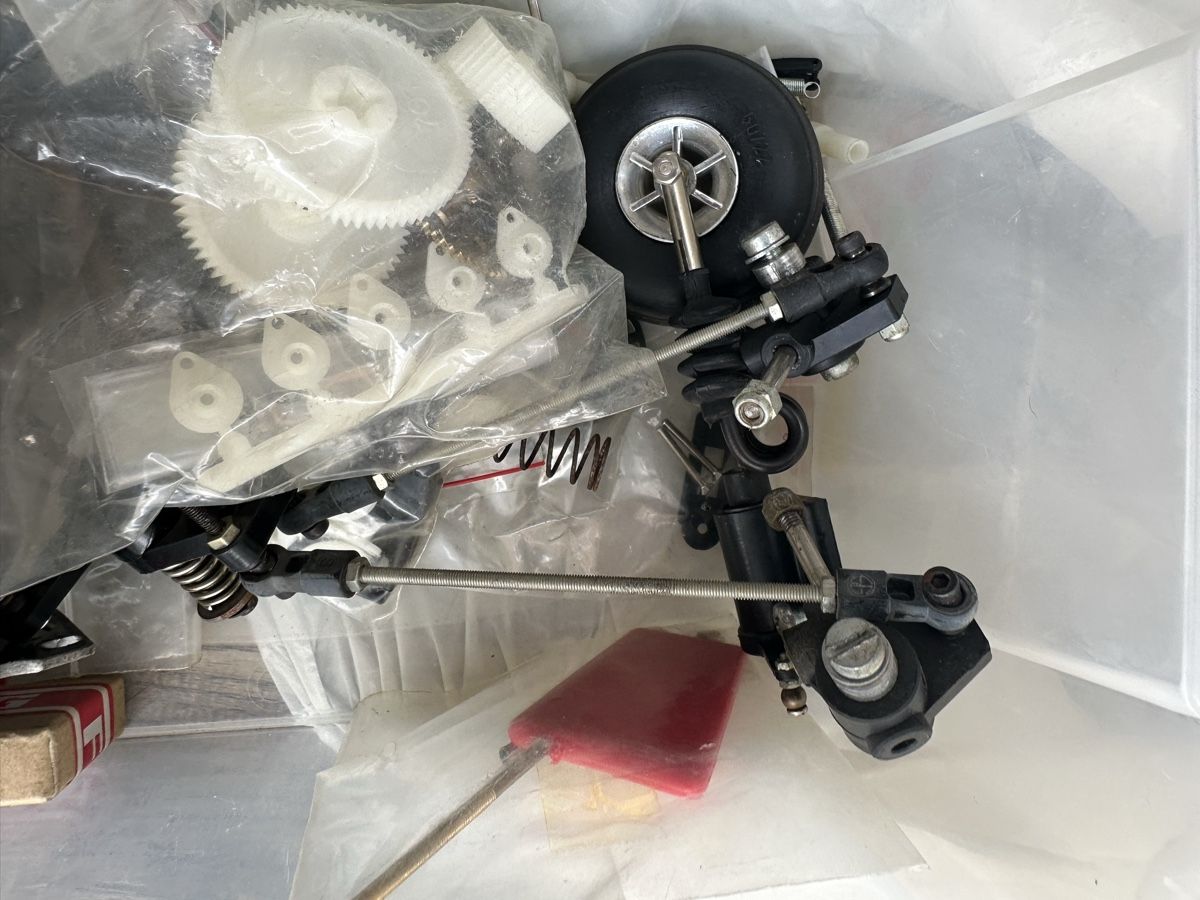 RC Kits de montage: Bau teile  fuer hoby auto – D'occasion à Nürensdorf par maqopaqo 4