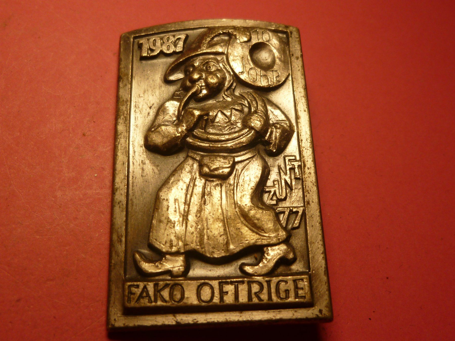 Placchette & Badge: OFTRIGE 1987 SILBER – Usato da Ried (Muotathal) venduto da Mandarin02