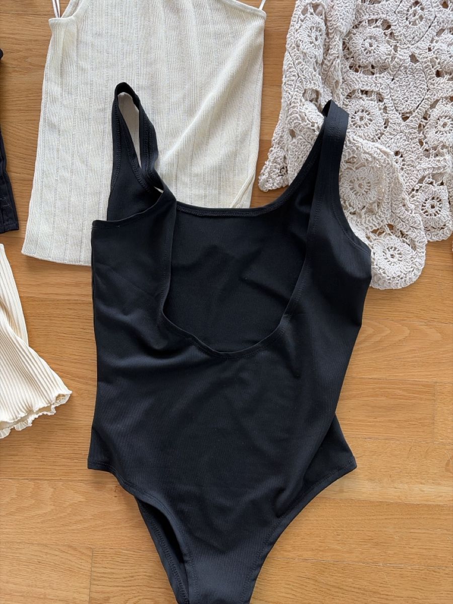 Lotti di vestiti: Sommer Set: 5 Oberteile, Crop Top, Mango, Primark, Top! – Nuovo (secondo la descrizione) da Zürich venduto da ufe_f5q5 2