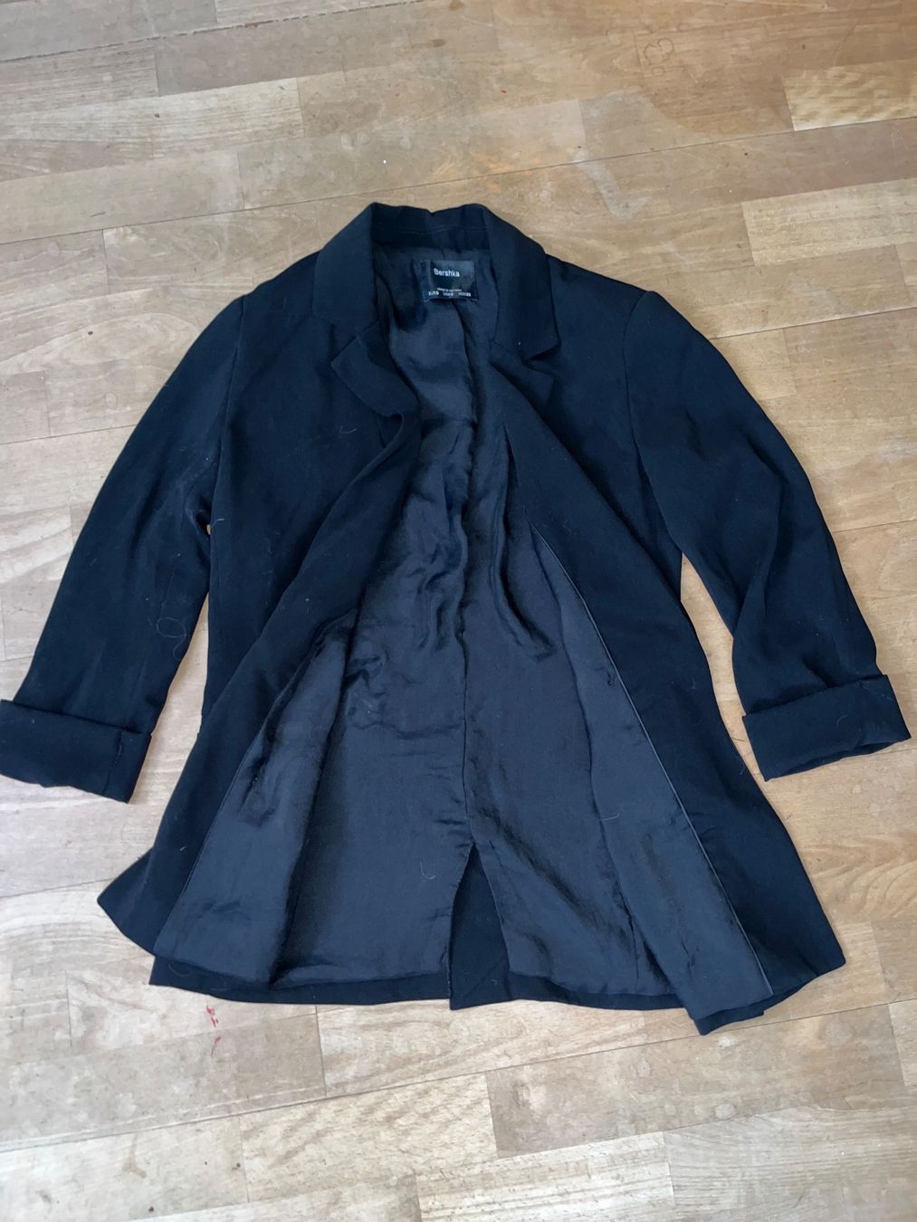 Bershka Giacche: schwarzer Blazer von Bershka, Grösse S – Nuovo (secondo la descrizione) da Stäfa venduto da jo1735 3