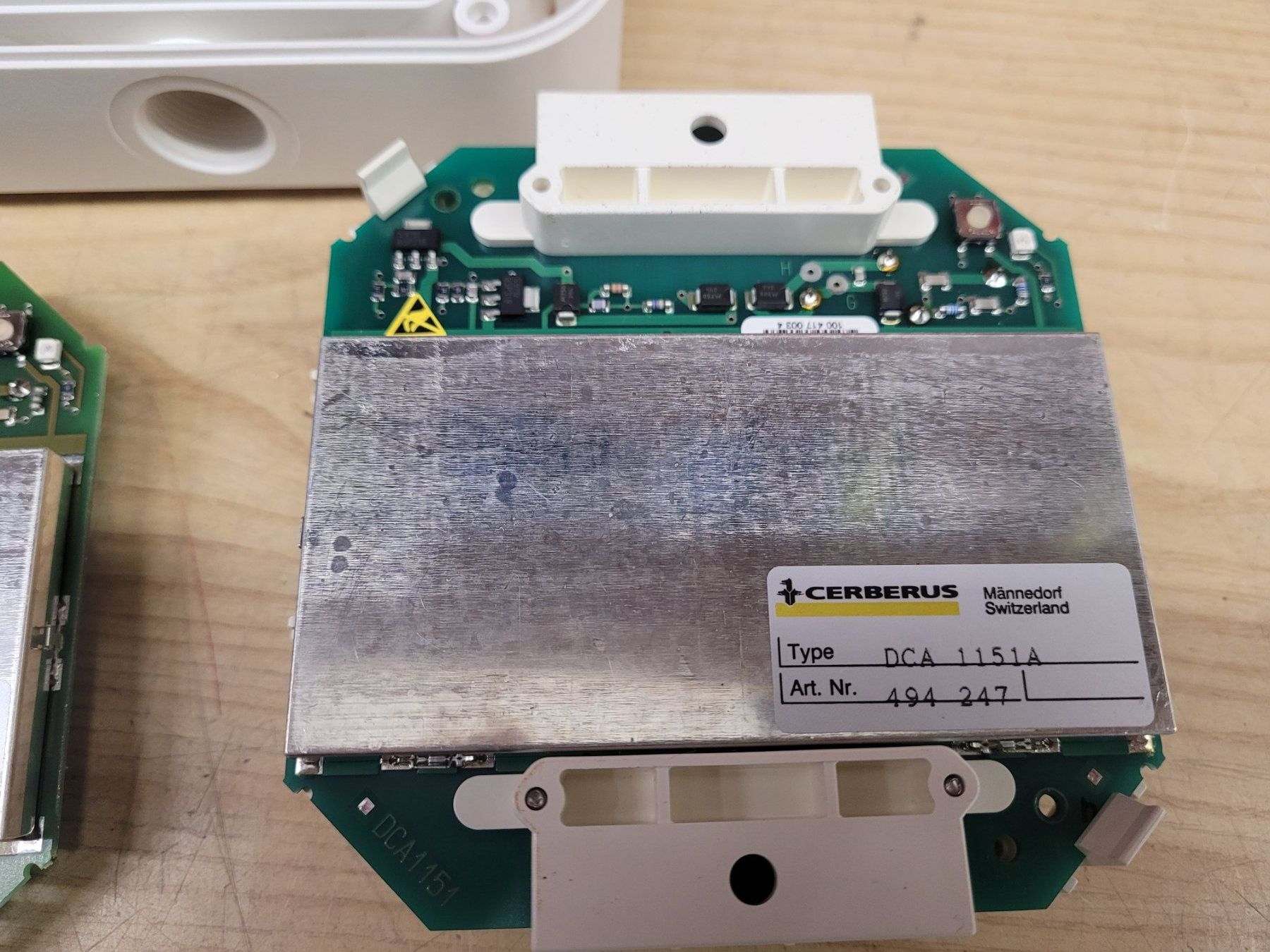Siemens Componenti elettronici: 3 Stück Siemens / Cerberus DCA1154A - Ein/ Ausgabebaustein – Usato da Vitznau venduto da Night-Fire 5