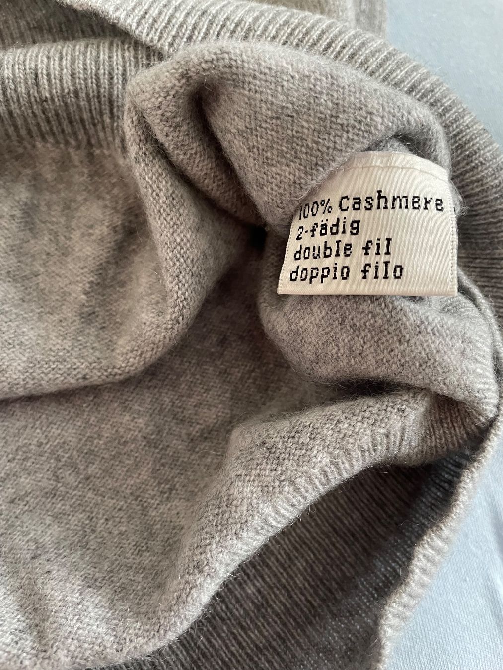 Pullover & Sweatshirts: Kaschmir Rollkragenpullover M – Gebraucht aus Gasel von Federscharnier 4