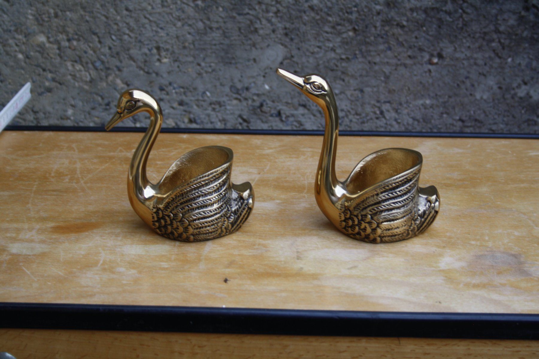 Statuette: 2 x SCHWAN DEKOSCHWÄNE – Usato da Wauwil venduto da Pneuedy 3