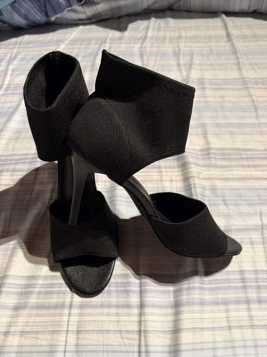 Scarpe da donna: Sandales à talons hauts  – Nuovo (secondo la descrizione) da Chancy venduto da dia_tb2t 1