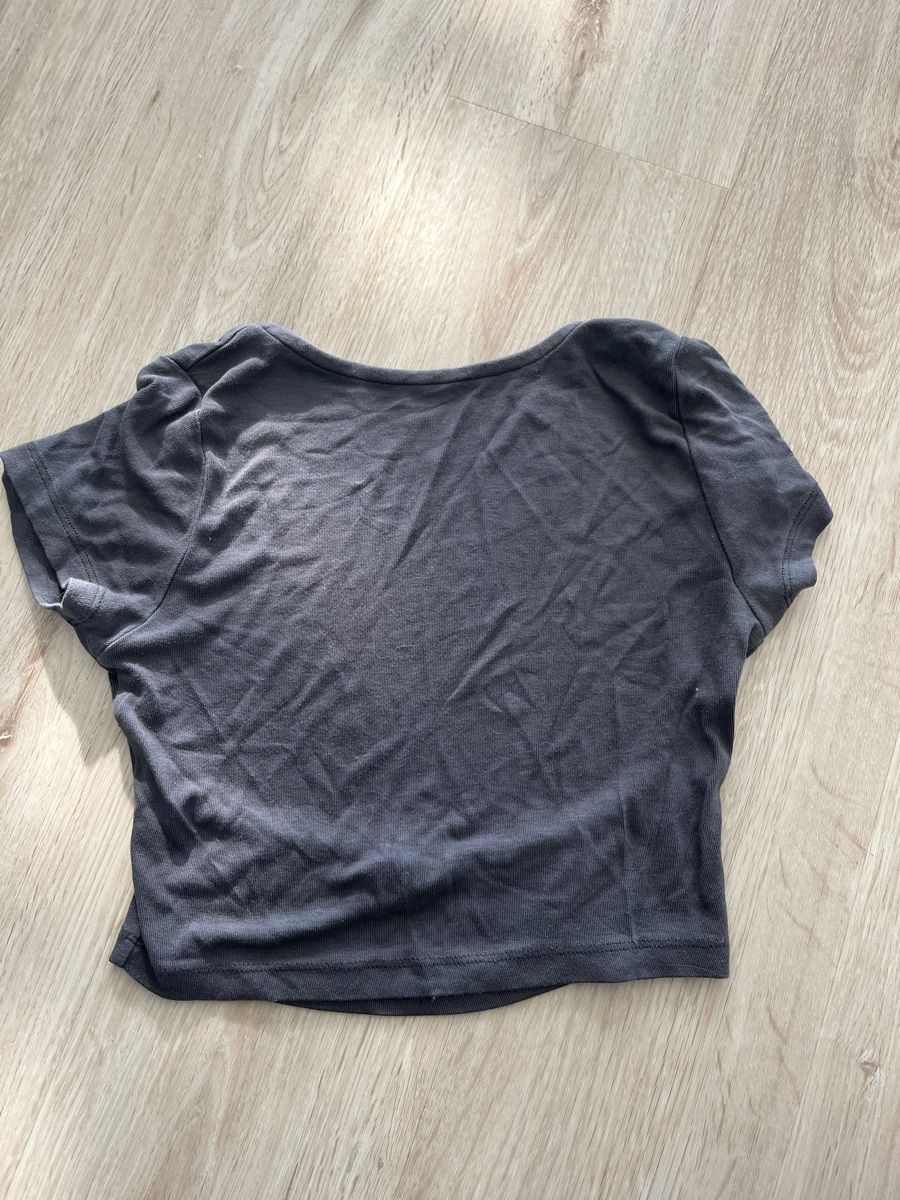 Top: Rückenfreies Shirt – Usato da Rütihof venduto da liv_k2bp