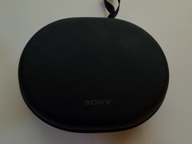 Sony Cuffie: Sony WH-1000XM2 Kabelloser High-Resolution Kopfhörer – Usato da Hilterfingen venduto da Tomz 1