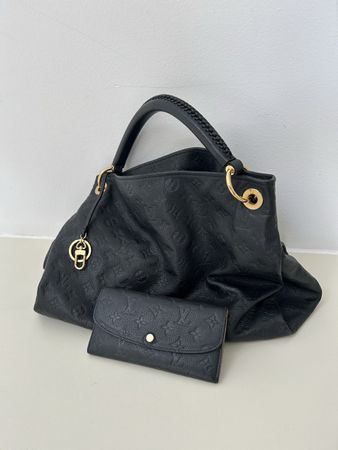 Louis Vuitton Handtasche Artsy und Portemonnaie Sarah Louis
