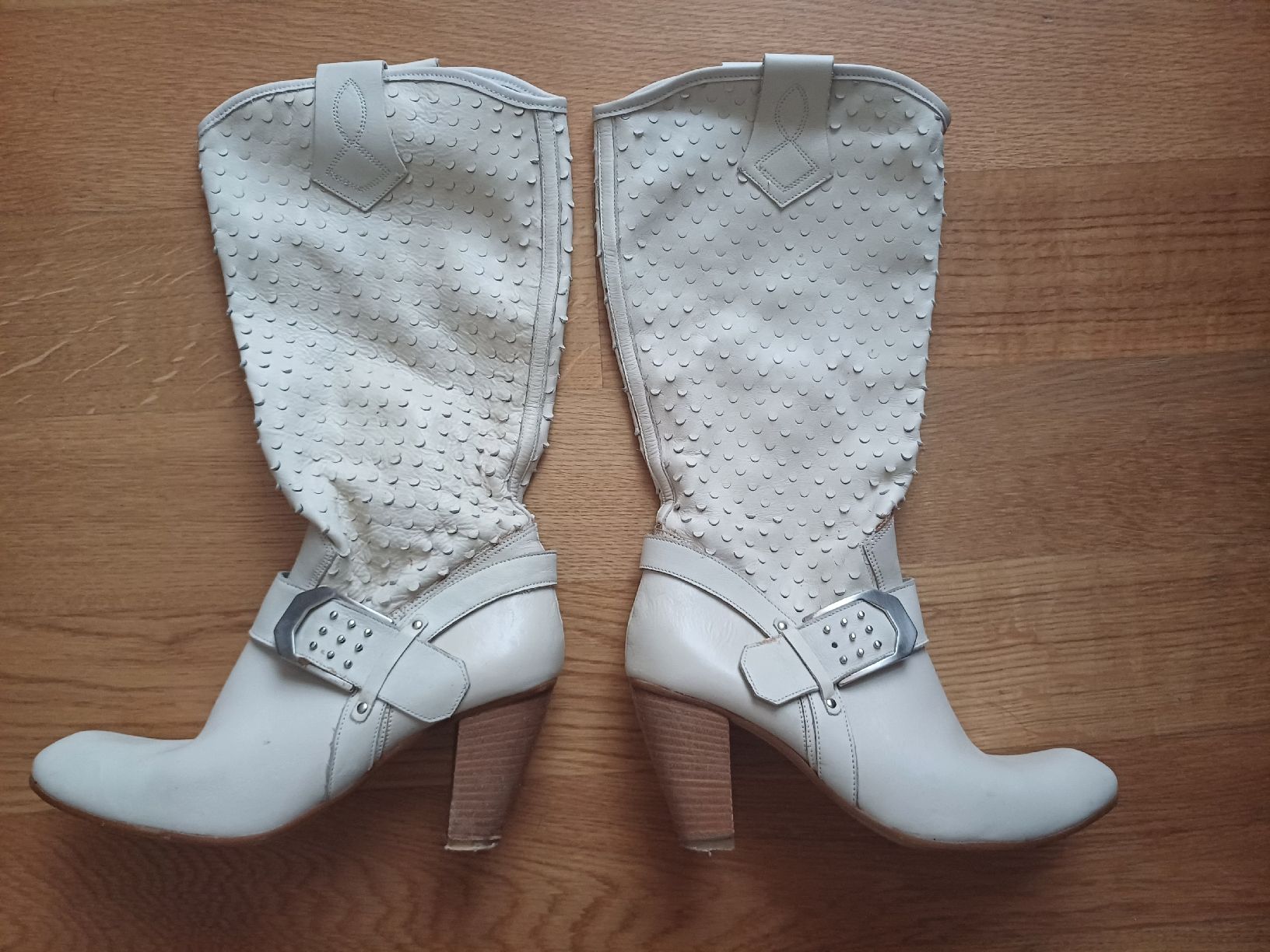 Chaussures femmes: Bottes en cuir 37, Joi – D'occasion à Boudry par JulieG13