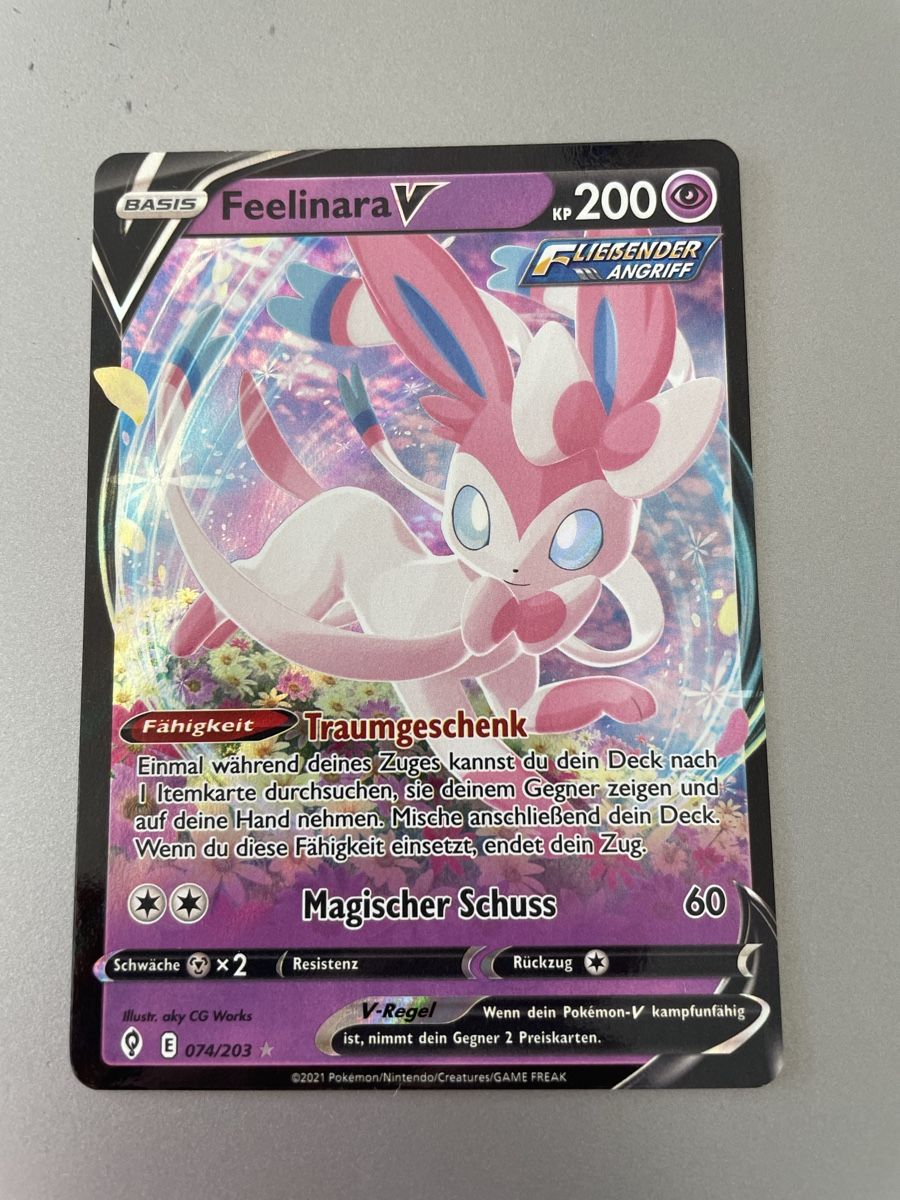 Pokémon Carte collezionabili: Pokemon Evolving Skies Sylveon 074/203 – Usato da Wallisellen venduto da ale_v9vd